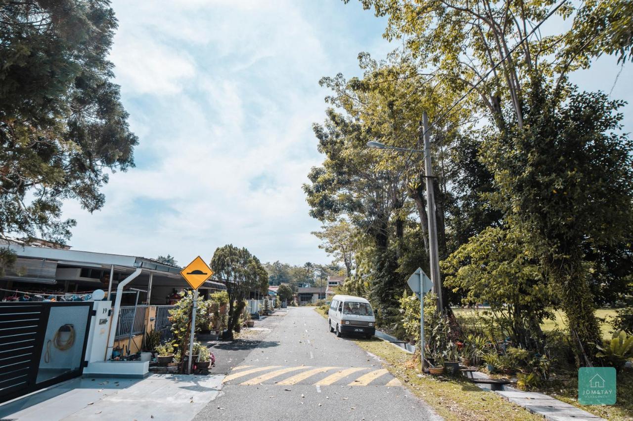 Jomstay Muji 19 & 7 Inn Ipoh Garden 8-10 Pax Bagian luar foto